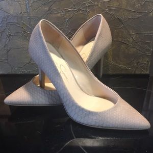 Jessica Simpson 7.5 pumps